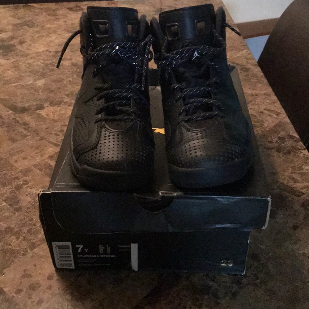 Retro Jordan 6 Sz 7 gs